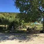 Vjosa Rafting & Eco Camping Albturist & Outdoor Sports Center Campingplads Përmet