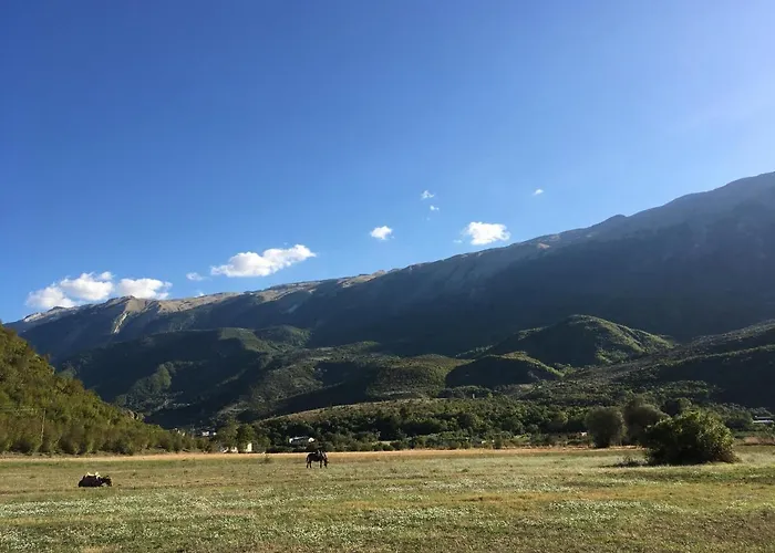 Albturist Ecocamping & Outdoor Sports Center * Përmet