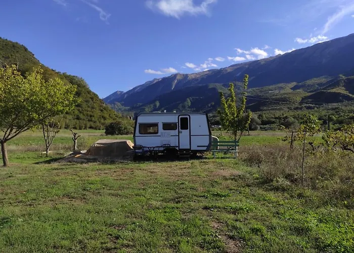 营地 Albturist Ecocamping & Outdoor Sports Center *