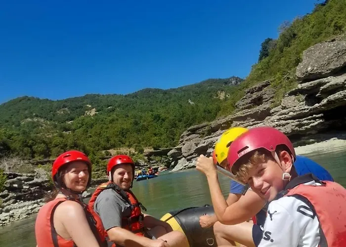 Vjosa Rafting & Eco Camping Albturist & Outdoor Sports Center * Përmet